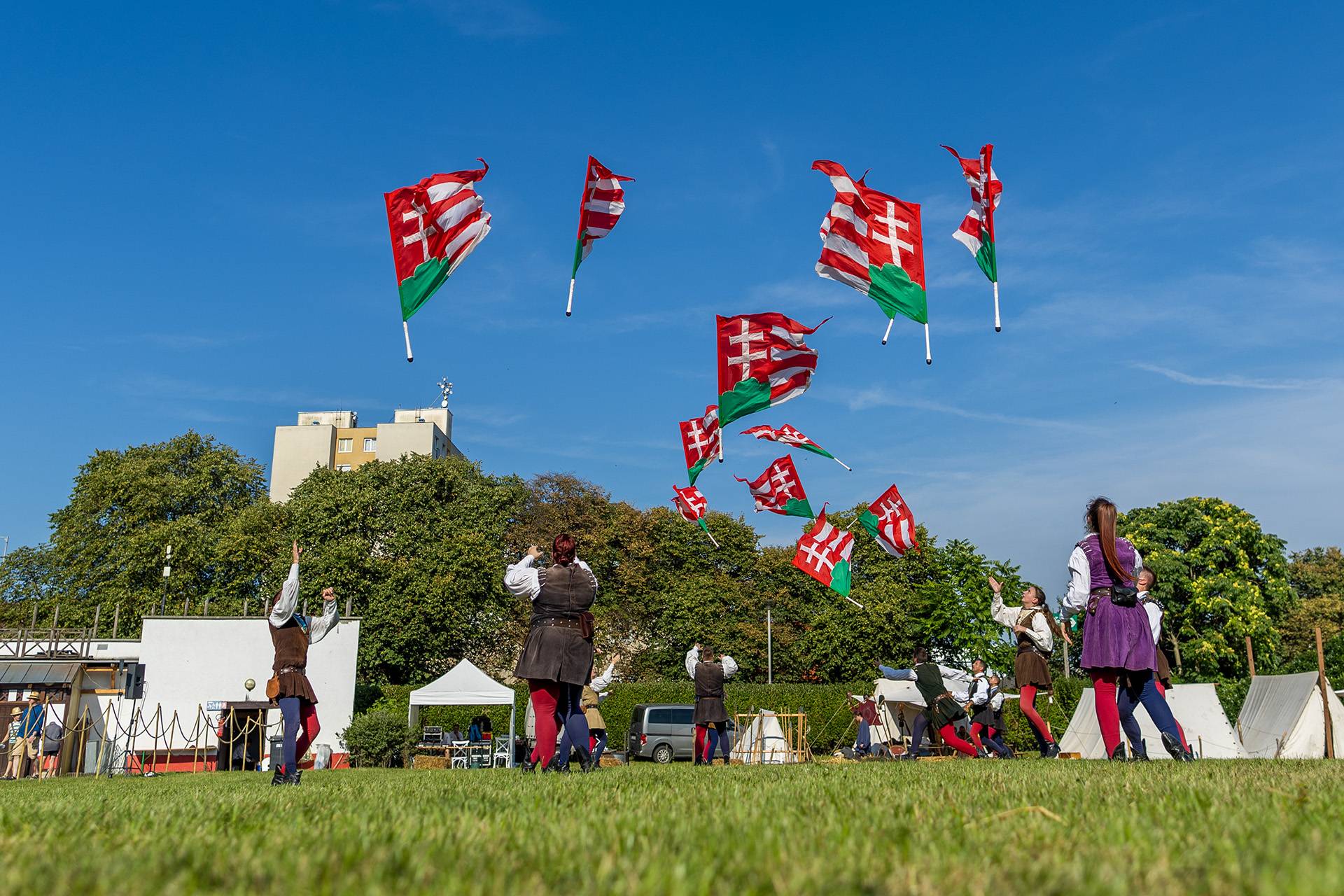 Pavane zászlóforgatók - Történelmi témapark 2023 photo: Mészáros Zsolt
