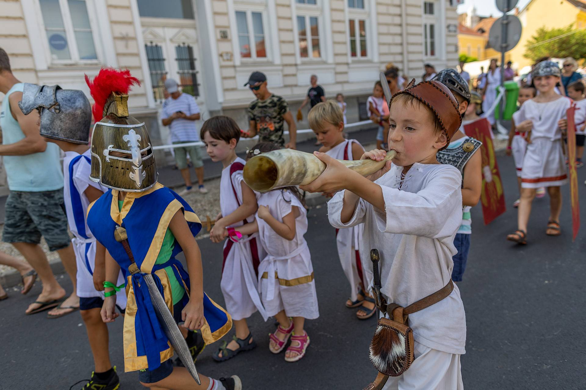 Mini karneváli felvonulás fotó: Mészáros Zsolt