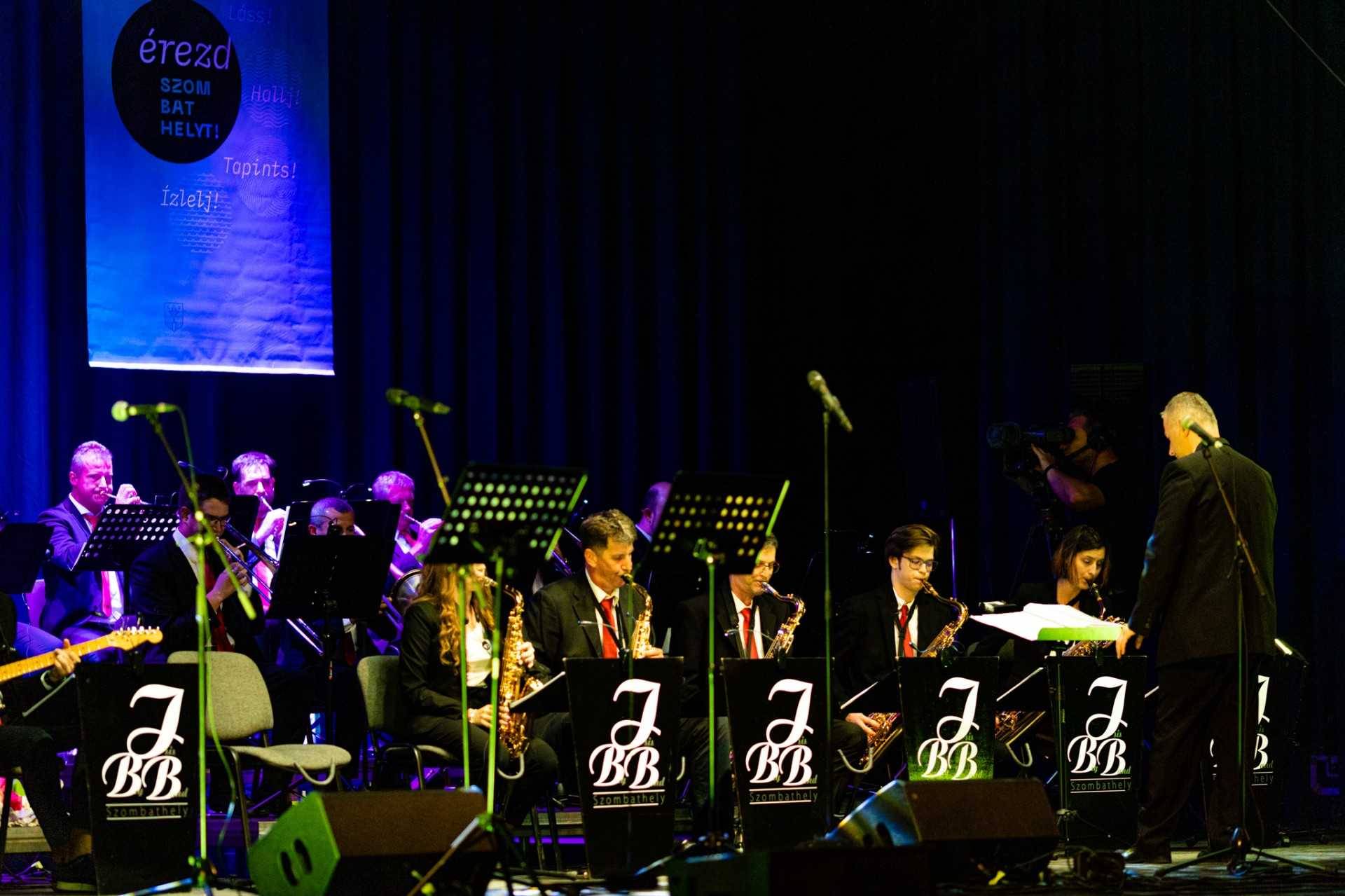 isis big band 