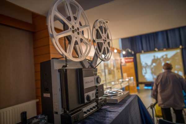 Időutazás mozgóképeken – 50 évvel ezelőtti filmhíradók vetítése